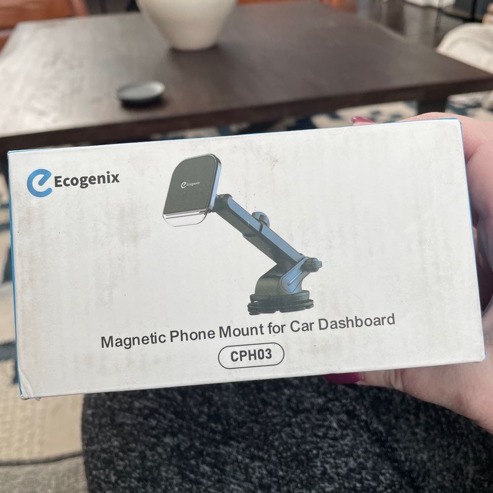 NIB Black Magnetic Phone Mount for Car Dashboard